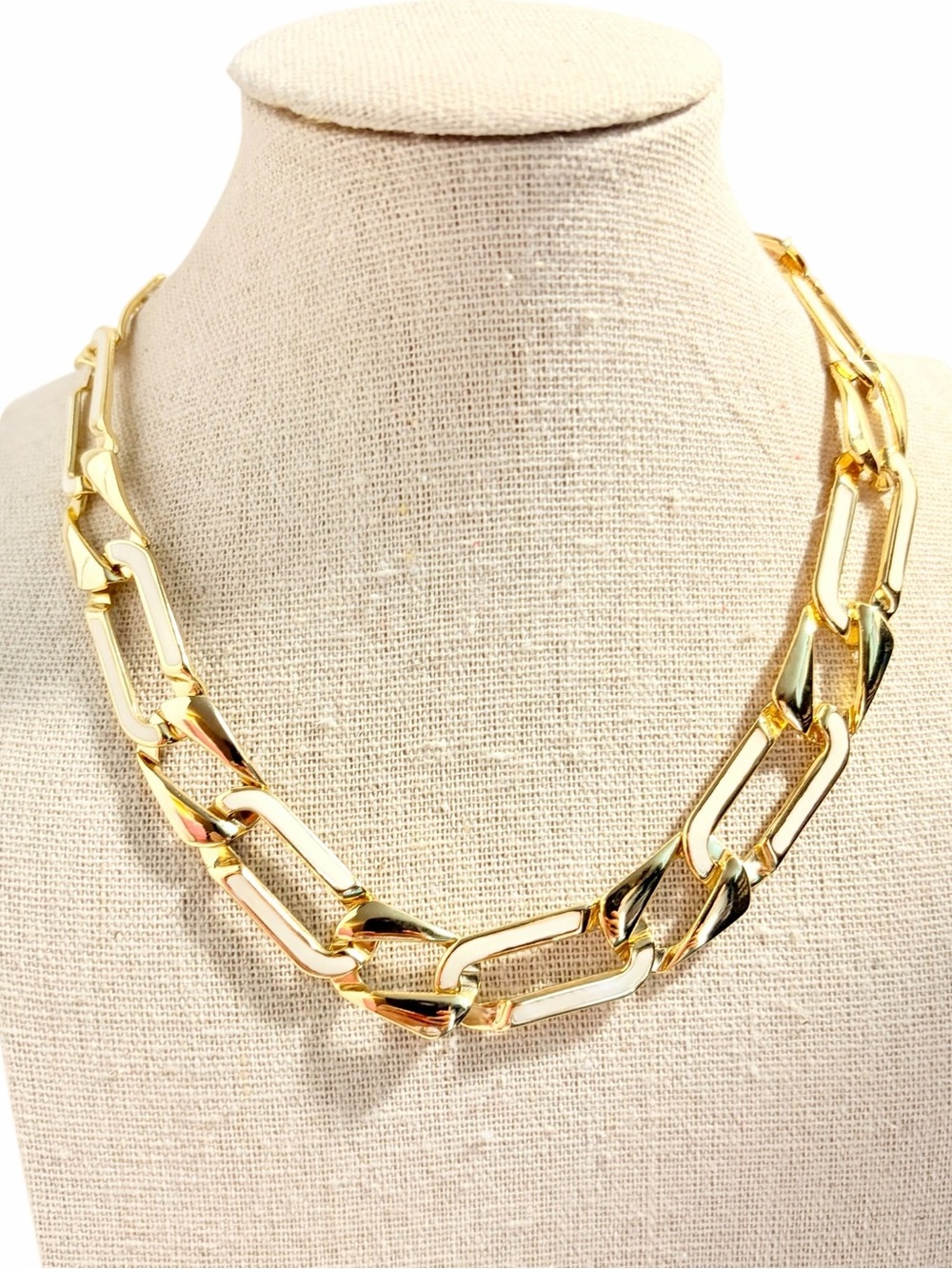 Vintage 80s Gold Tone White Enamel Figaro Choker Necklace